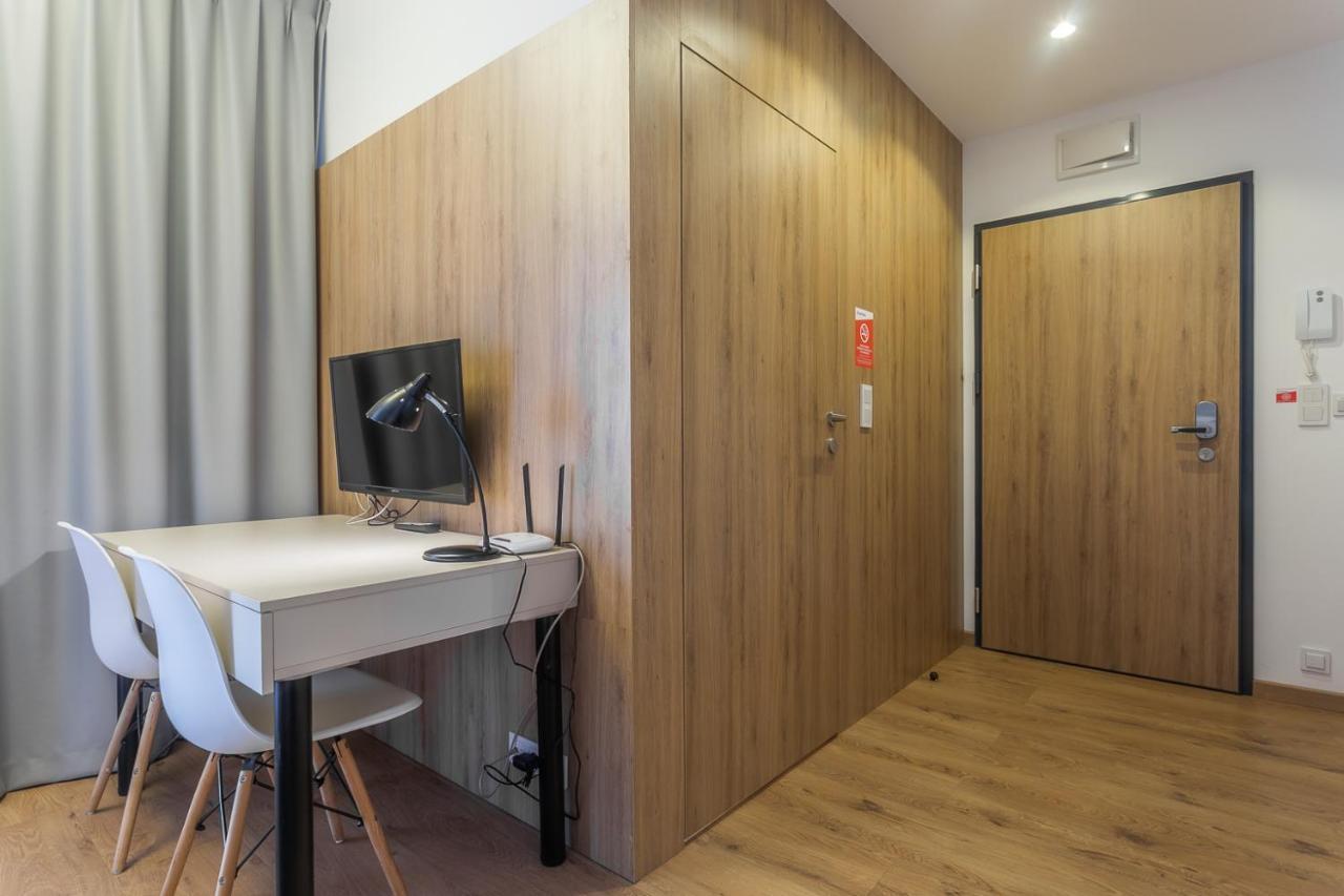 Rentplanet - Apartamenty Wolska Warsaw Exterior photo