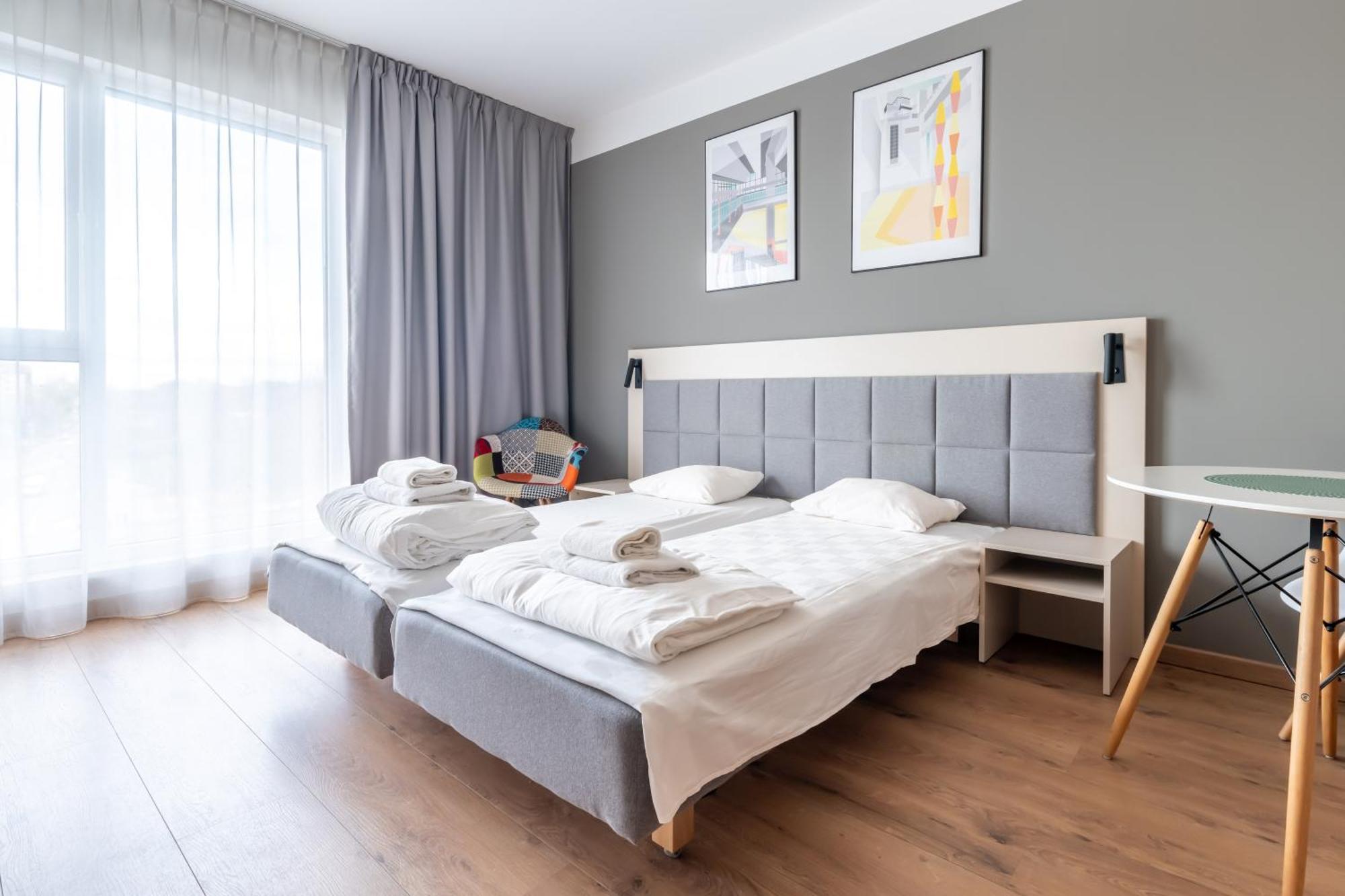 Rentplanet - Apartamenty Wolska Warsaw Exterior photo