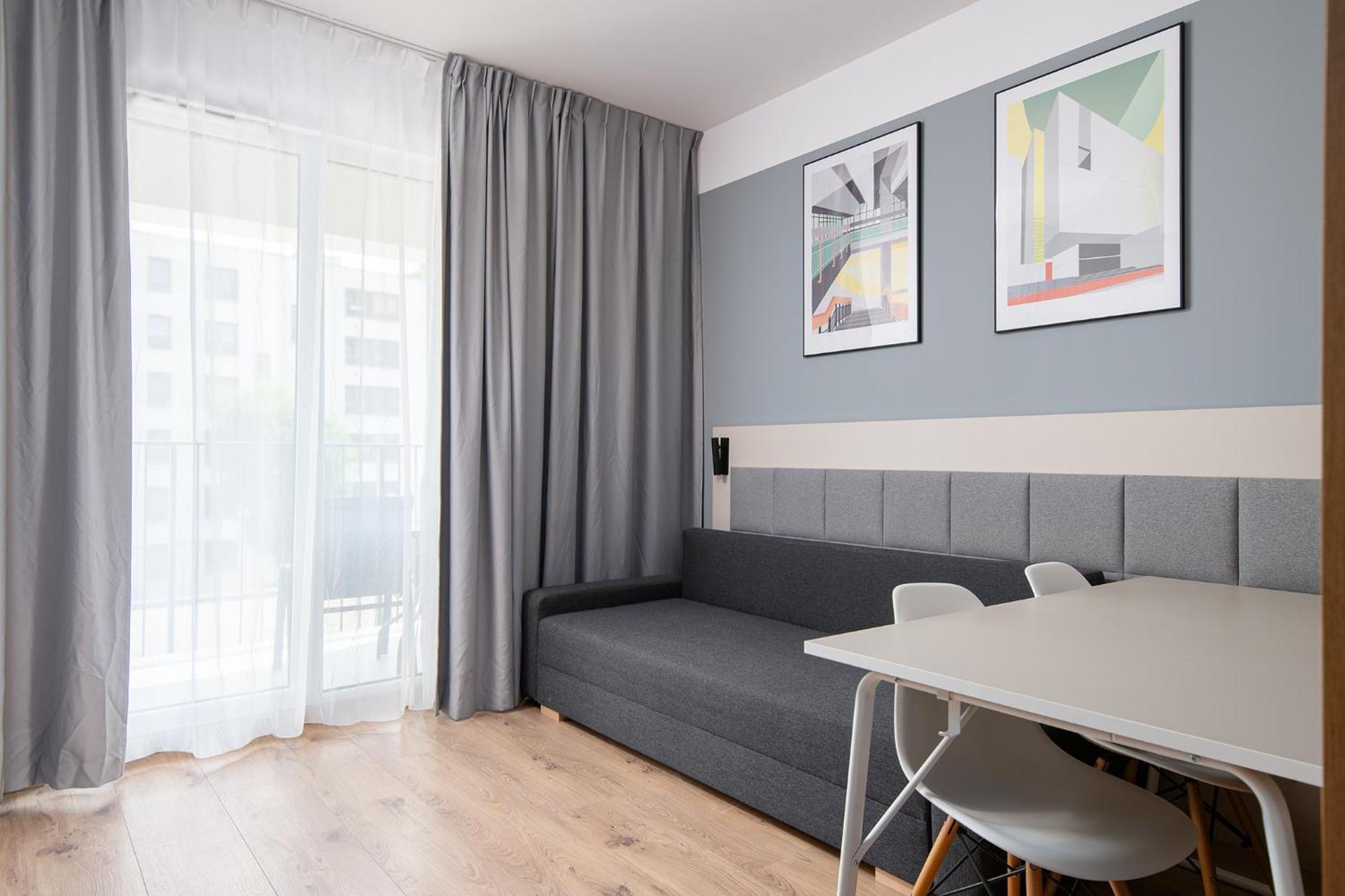 Rentplanet - Apartamenty Wolska Warsaw Exterior photo